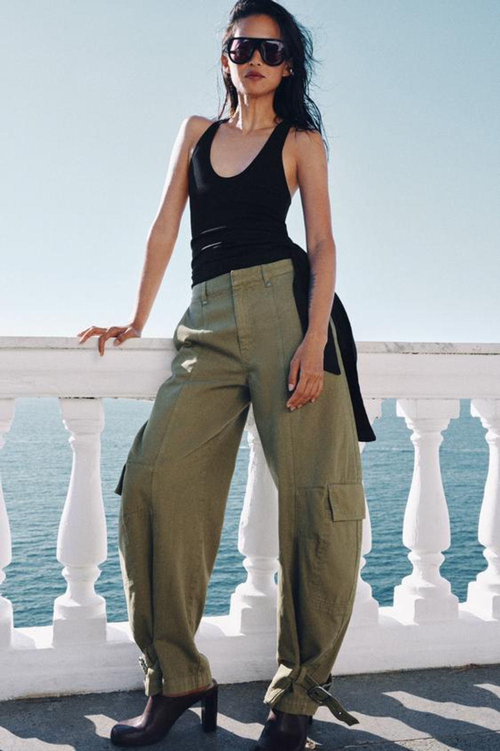 ZARA БРЮКИ КАРГО BARREL — ZW COLLECTION, СВЕТЛЫЙ ХАКИ