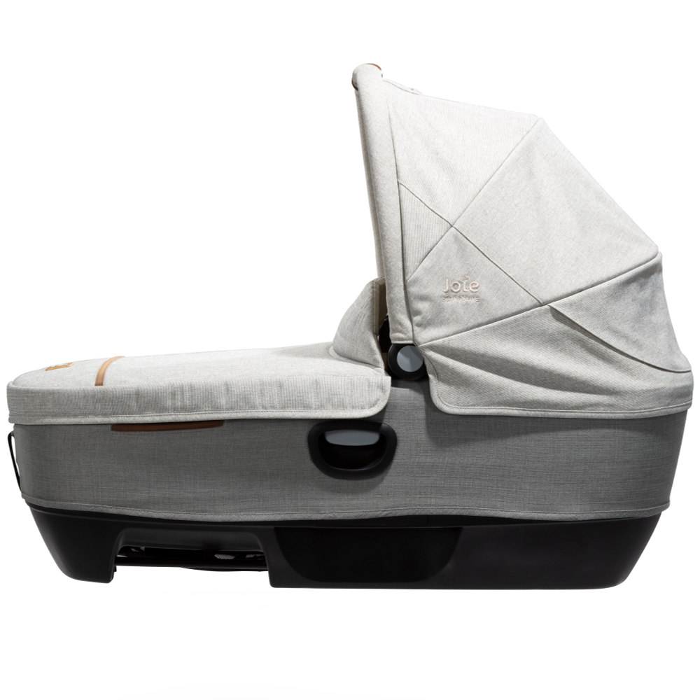 Детское автокресло Joie Calmi