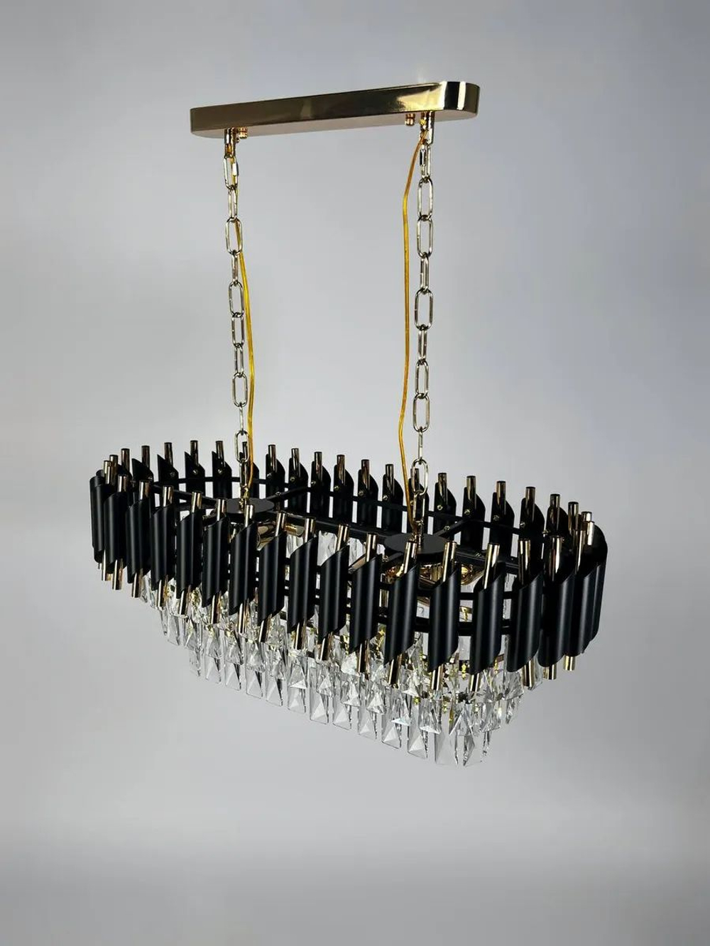 Люстра подвесная Lanbos, 8 ламп Е14, до 320 Вт, до 25 кв м, черная с золотом