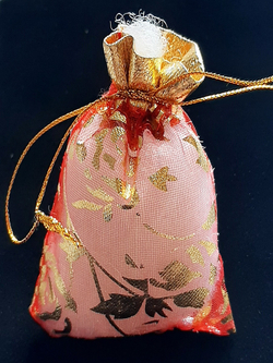 Мешочек органза с розами 7х9 см. Красный