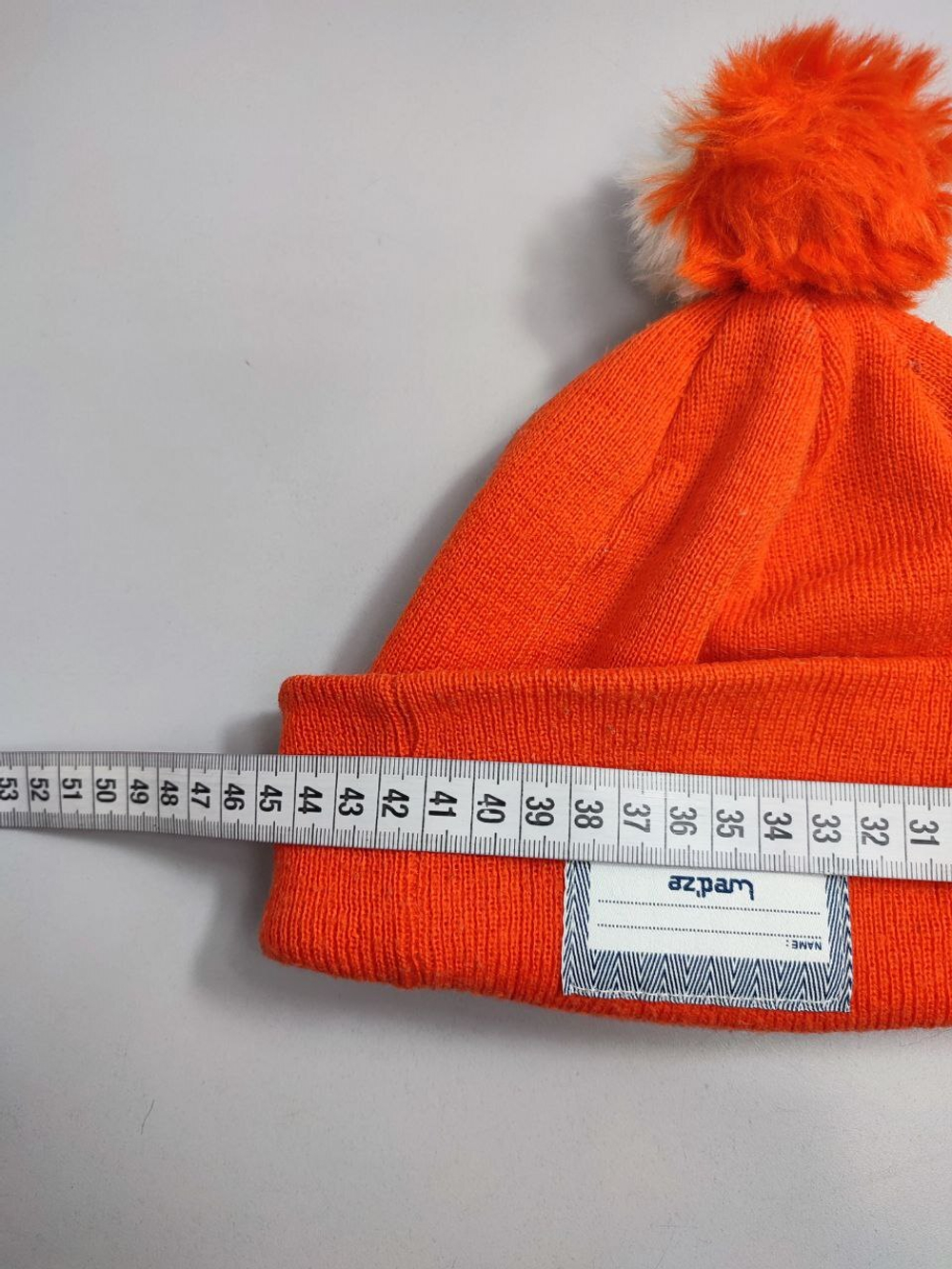 Шапка с помпоном