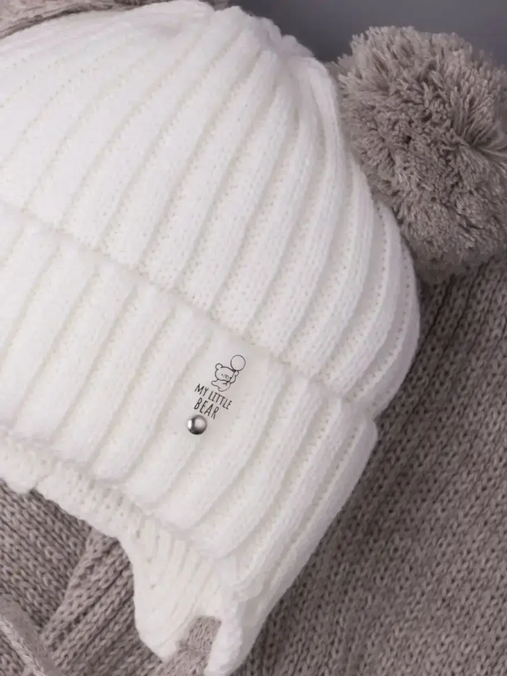 Шапка для девочки осенняя и шарф с ушками