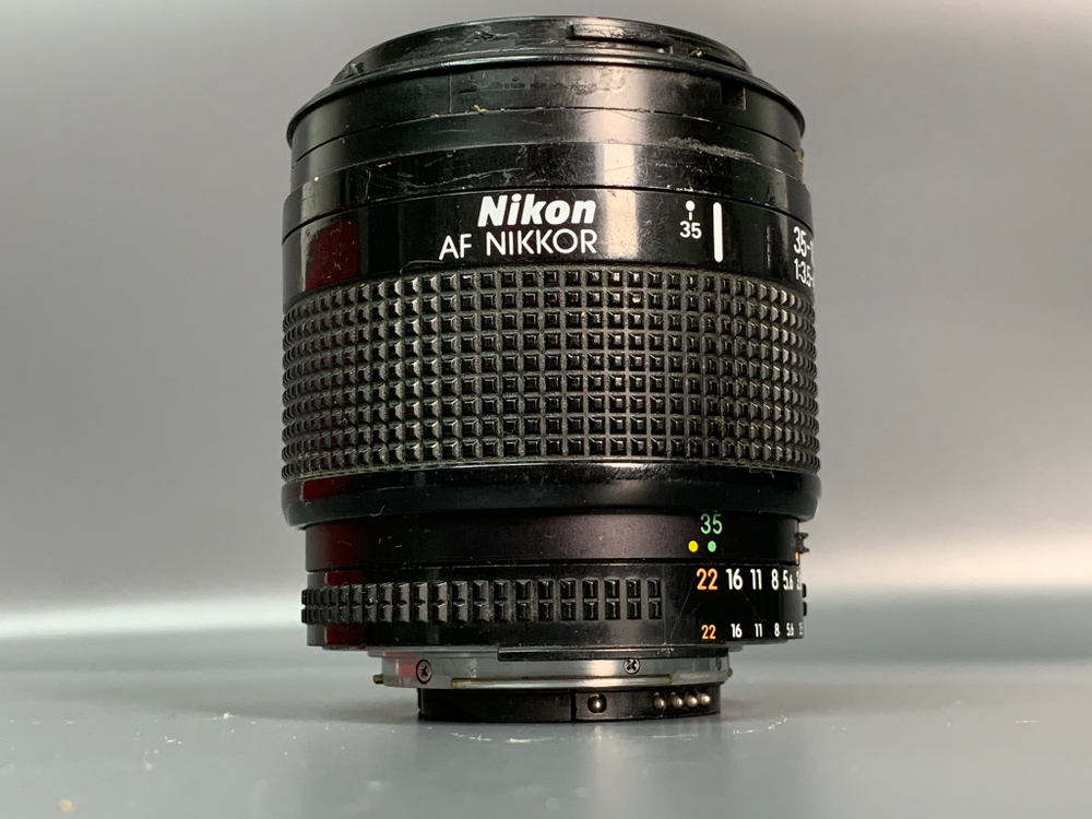 Nikon 35-105mm 3.5-4.5D AF Nikkor