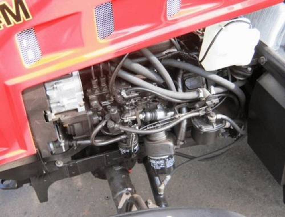 Трактор МТЗ 320 .4М Беларус