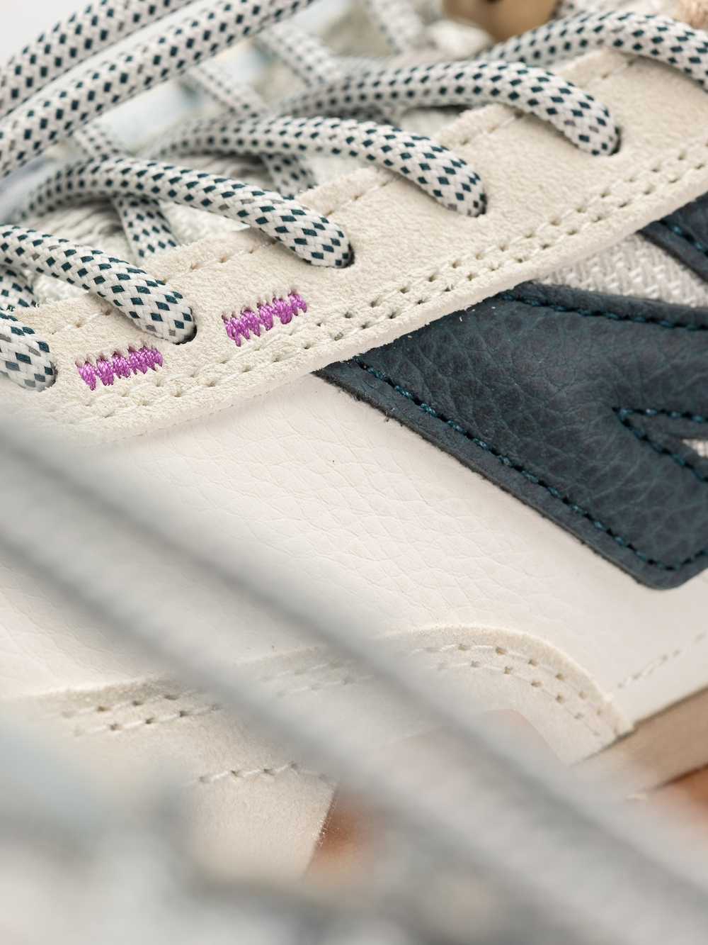 NEW BALANCE 440 бежево-белые