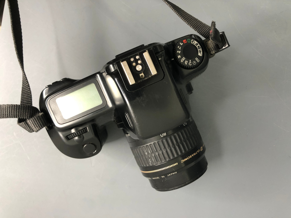 Canon EOS 1000F N kit EF 35-80mm 4-5.6