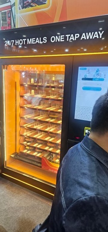 Вендинговый автомат для продажи порционных блюд