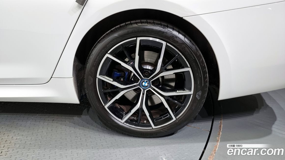 BMW 5 Series (G30) 530e M Sports (11.2022)