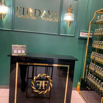Рекламное оформление парфюмерного магазина Firdavs