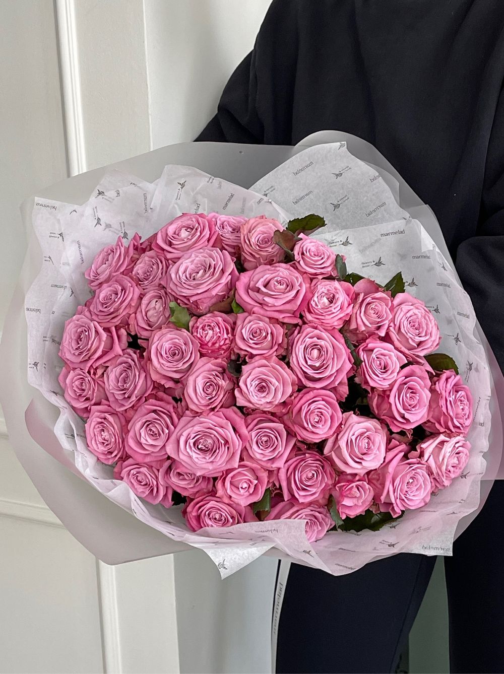 Гранд-букет из фиолетовых роз