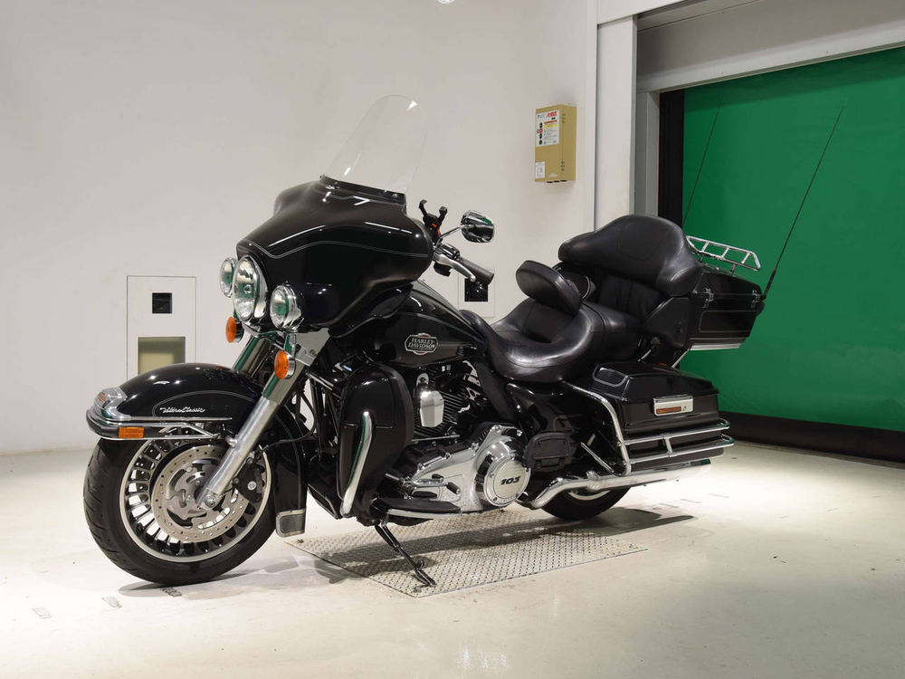 Harley-Davidson Electra Glide FLHTCU 1690 2011