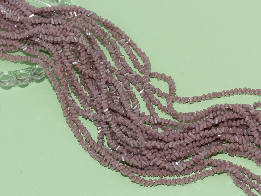 Нить бусин для украшений 4мм (ювелирное стекло)