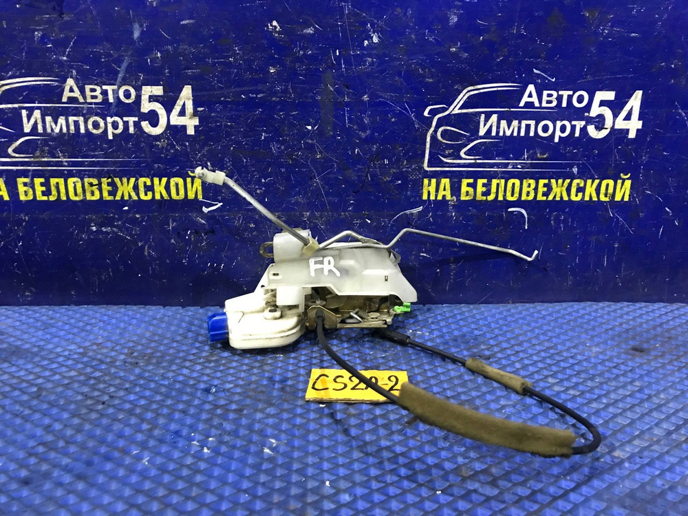 Замок двери передней правой MITSUBISHI LANCER 2002