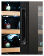 Винный шкаф La Sommeliere LS18CB