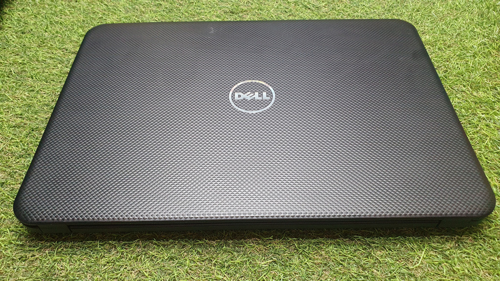 Ноутбук DELL i3/4Gb