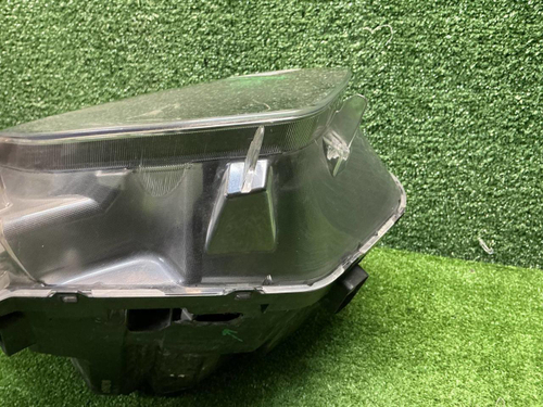 Фара правая Hyundai Santa Fe 4 (2018-2021) LED