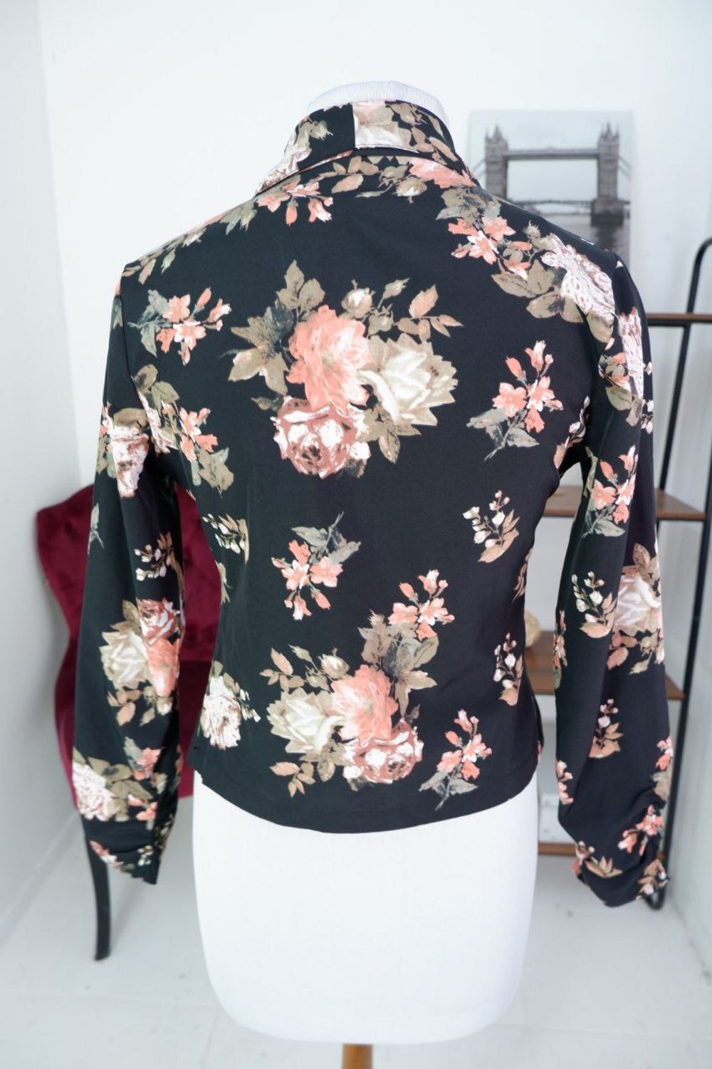 Жакет COLLOSEUM с нежным принтом 42 размер