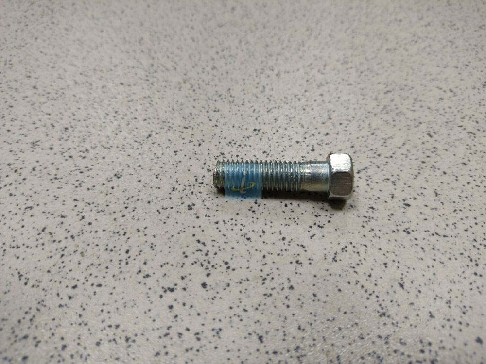 Болт М10Х1,5Х35 201501-П29