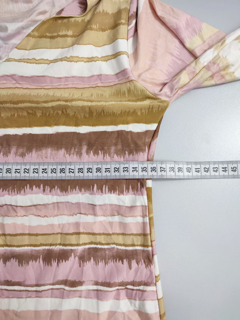 Джемпер красивый 42 размер