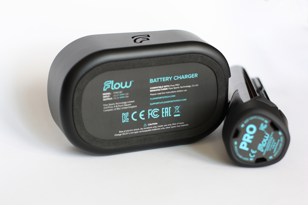 Док-станция Flow PRO с дополнительным аккумулятором
