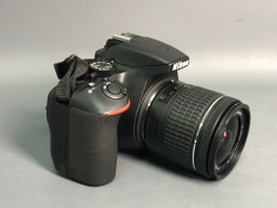 Nikon D3500 Kit AF-P DX 18-55mm VR 700 кадров
