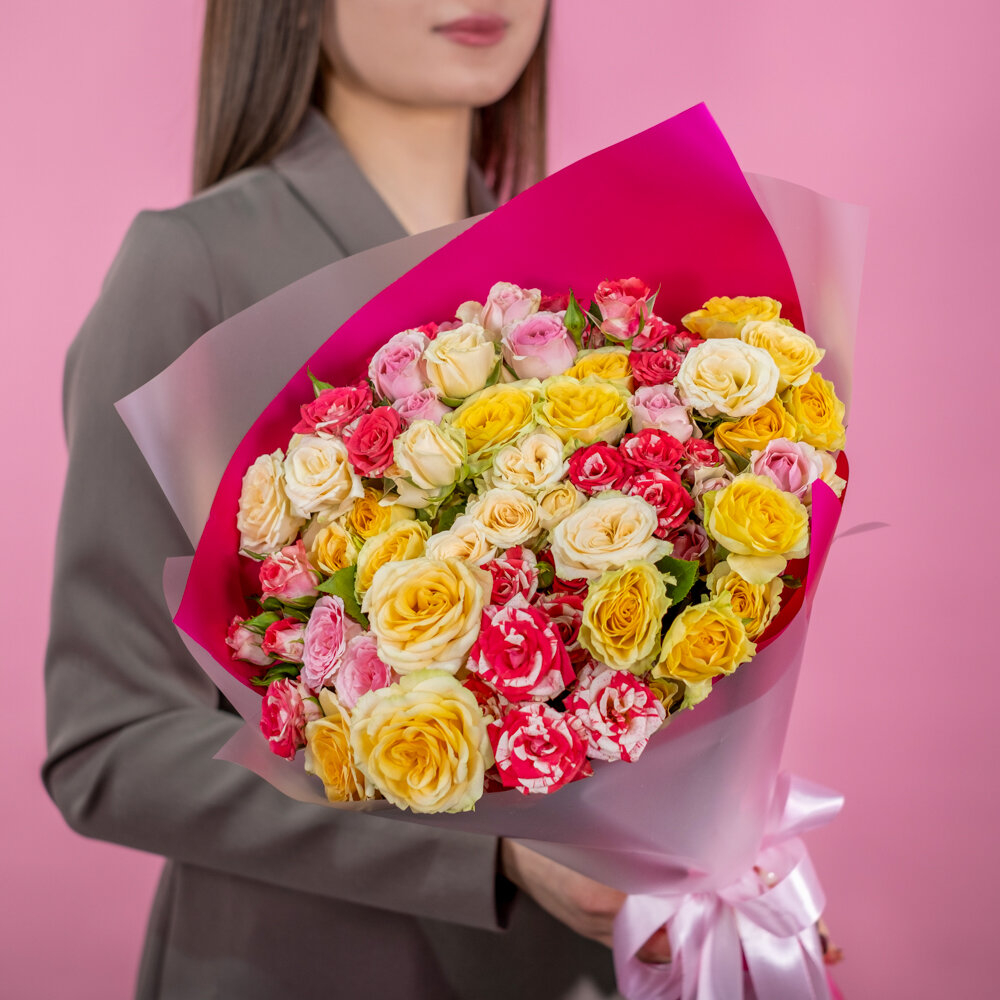 Букет «19 кустовых роз микс» (Кения)