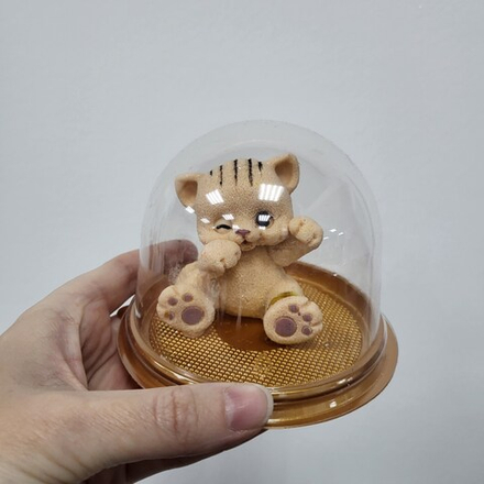 Фигурка из шоко глазури Котик Светлый