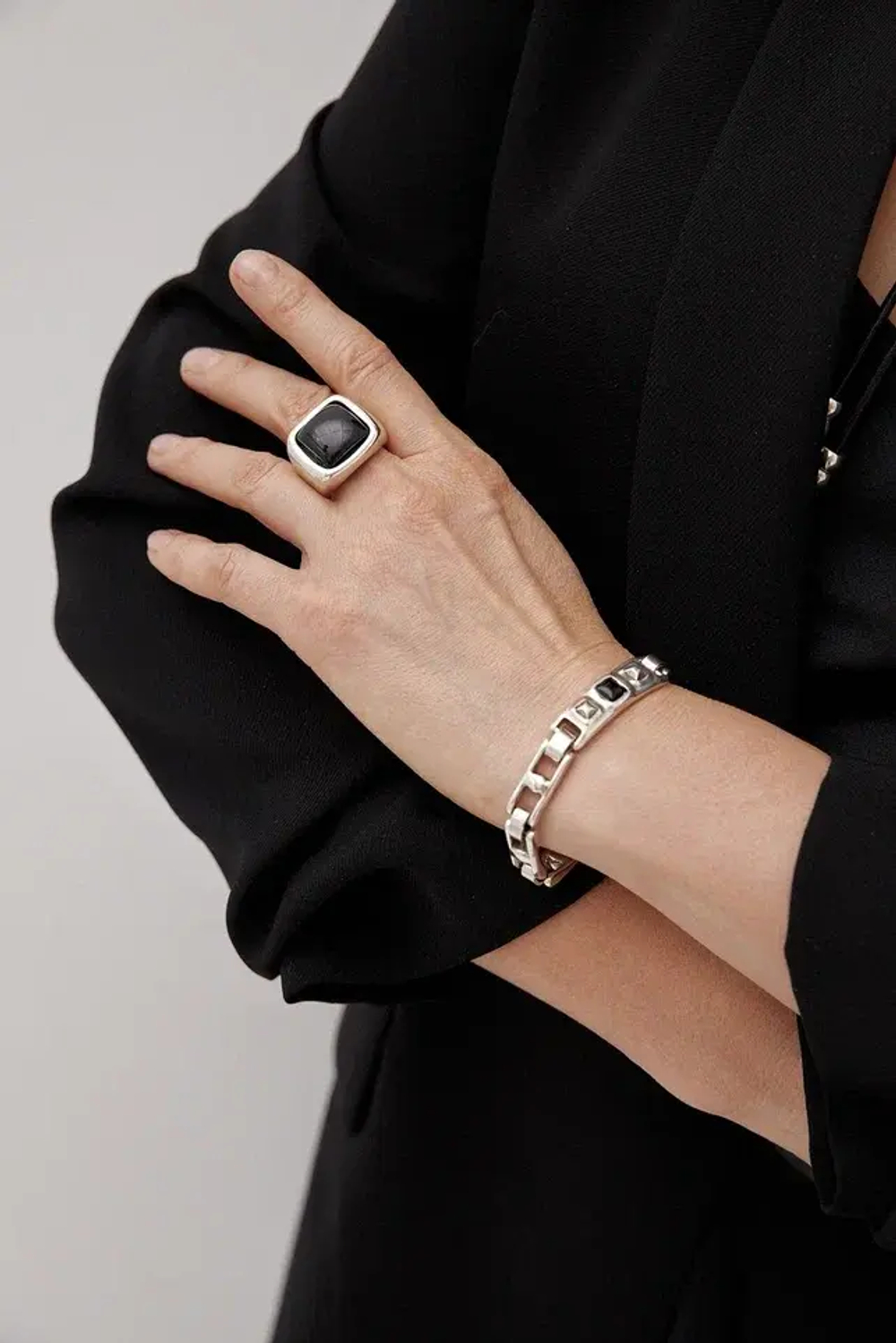 Браслет Ciclon, Mini Metal Kubik, металл, с муранским стеклом, CN-243110 (черный, 19,5)