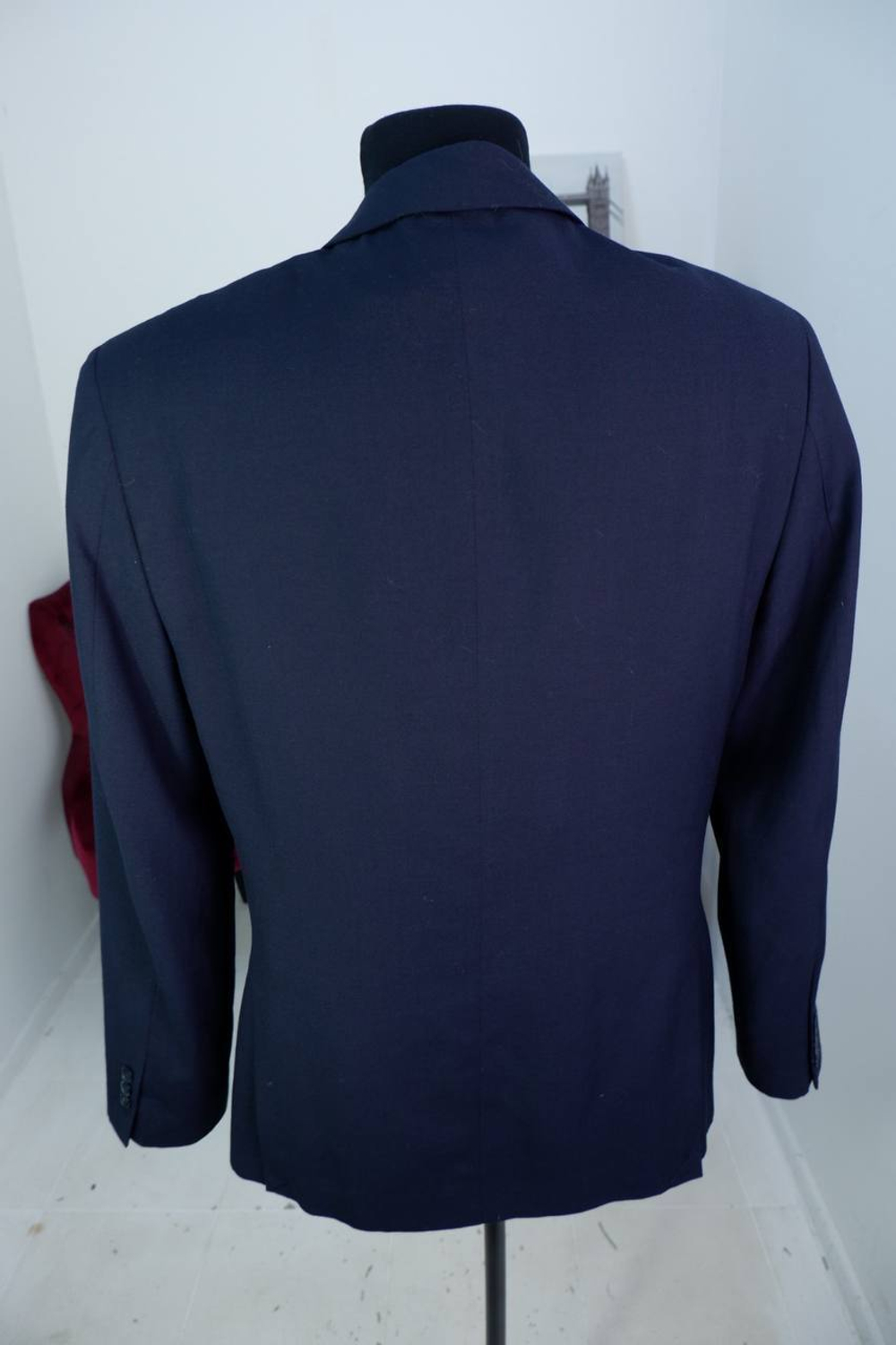 Пиджак Incity в классическом исполнении, визуально на 50 размер