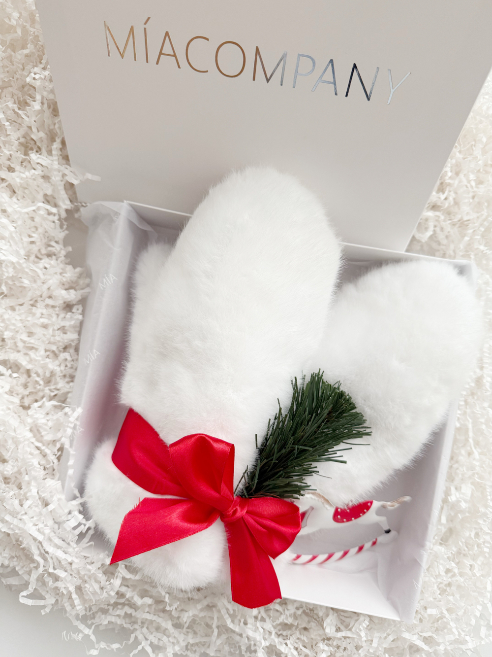 Варежки «Снежное облако» в подарочной коробке, белые, one size