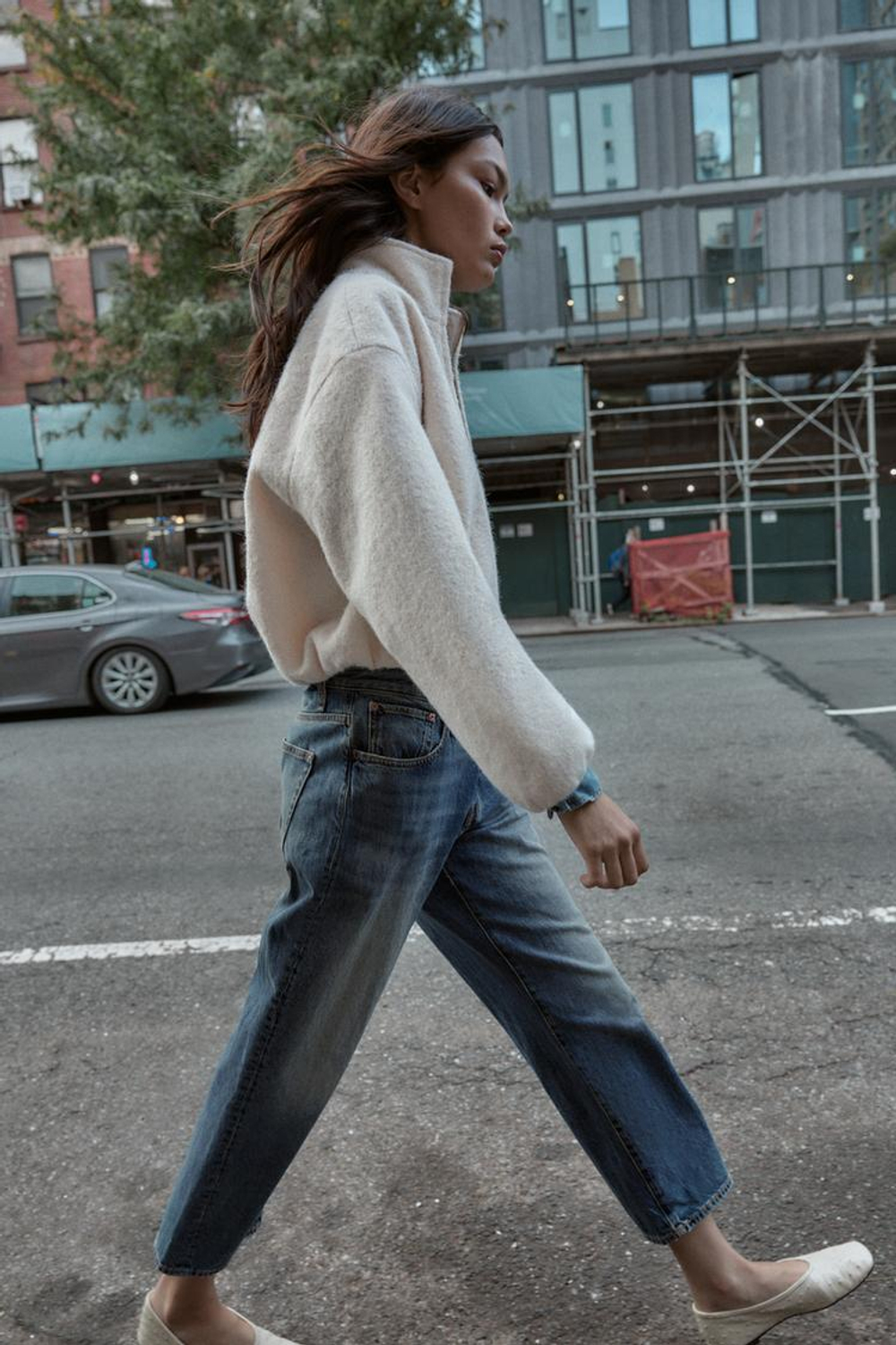 ZARA КУРТКА ИЗ БУКЛЕ С ВОРОТНИКОМ-СТОЙКОЙ, ЭКРЮ