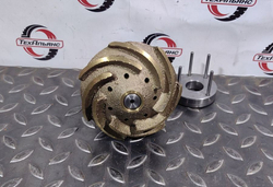 Водяная помпа RE530194