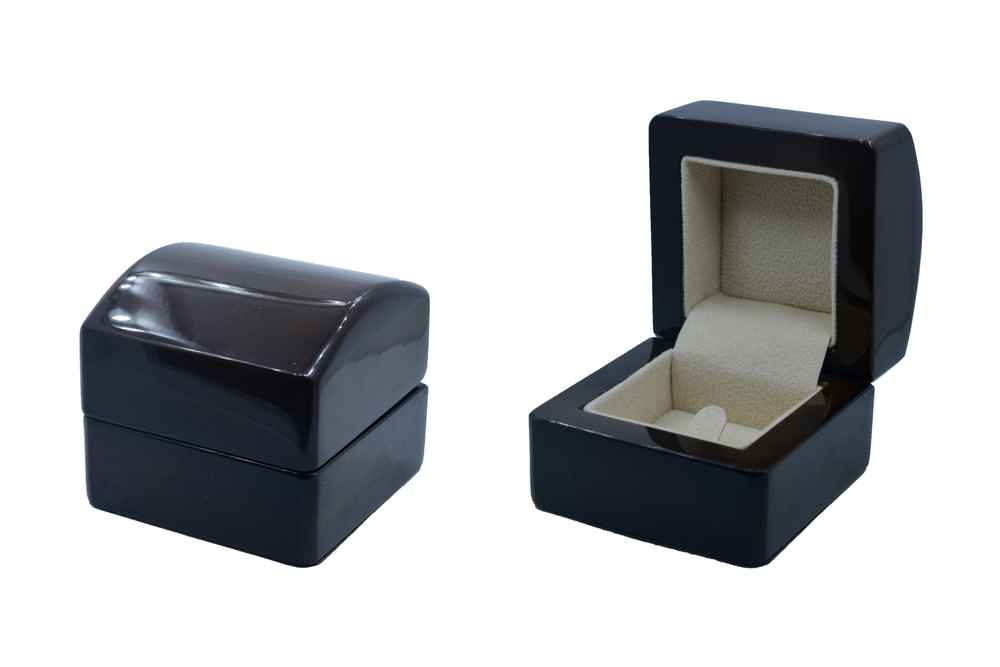 Футляр под кольцо (коричневый, дерево глянец)