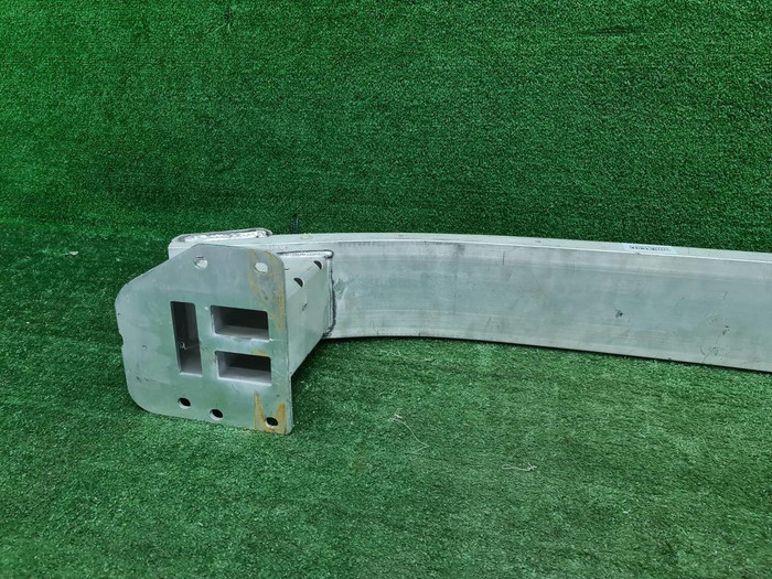 Усилитель передний Omoda C5 (2022-н.в.)