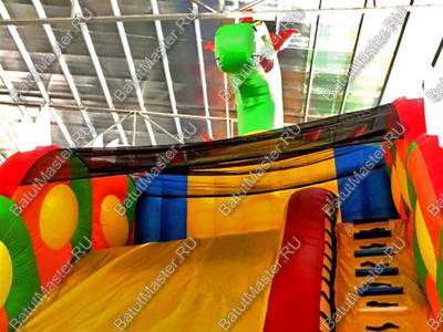 Батут-горка "Дракон 2", 10*5*8 м, с шипами