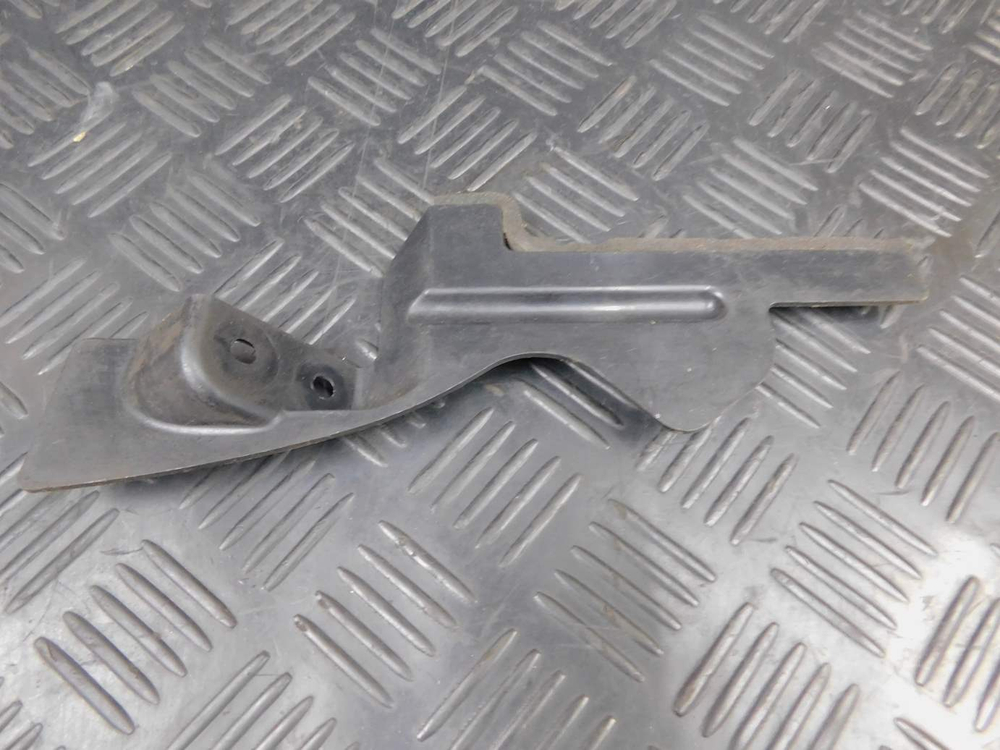 Пластик внутренни Kawasaki ZZR 400 98 14090-1293 053084