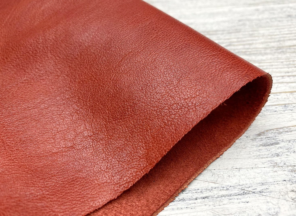 Capra Red Clay (1,1-1,3 мм), цв. Красный, натуральная овчина