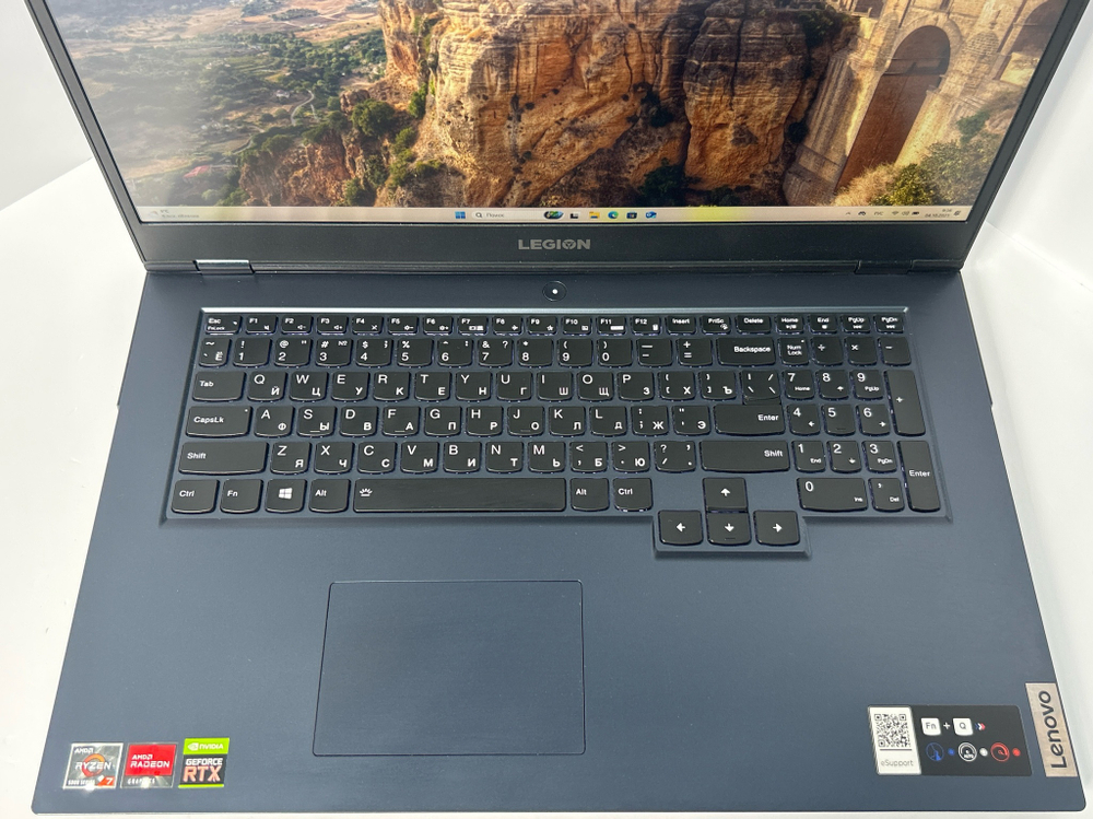Ноутбук Lenovo Legion 5 17ACH6H (82JY00F7RU) 17.3"/AMD Ryzen 7 5800H/RAM 16GB/SSD 512GB/NVIDIA GeForce RTX 3060 6GB/IPS 144Hz/1920*1080/Windows 11/Подсветка кл-ры: LED/черный. Состояние: Уценка/небольшой след. на матрице от клавиатуры/скол на крышке