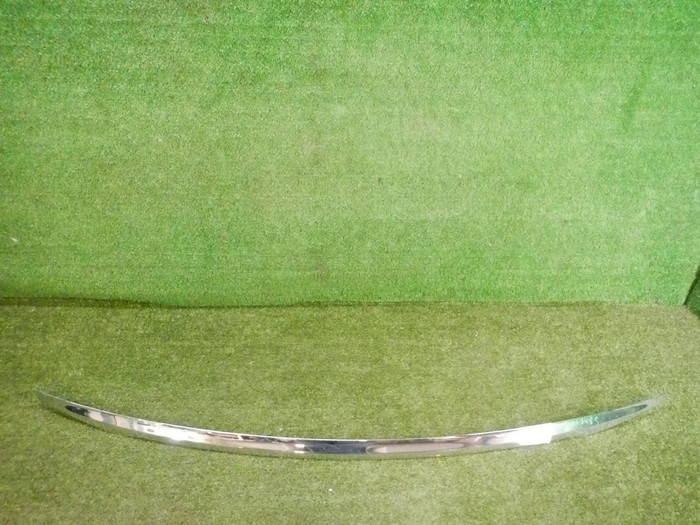 Молдинг крышки багажника Mercedes E W213 (2016-2021)