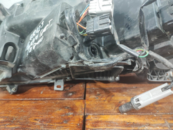 Фара правая Галоген Mitsubishi Pajero Sport 3 15-21 Б/У Оригинал 8301C794