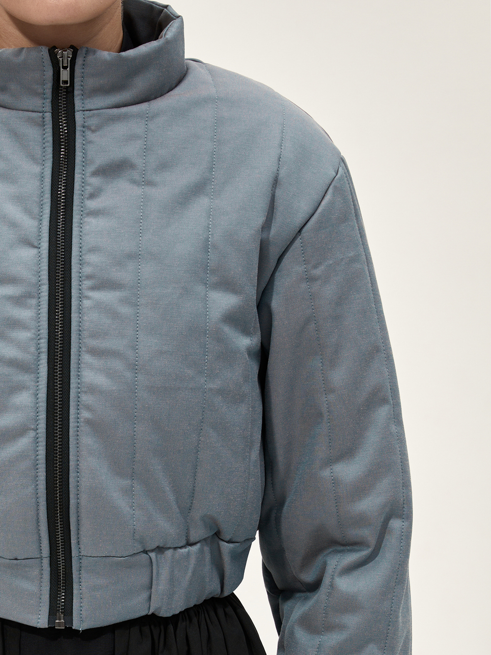 Бомбер стеганый укороченный "Александрит" с эффектом шанжан. Сине-лиловый