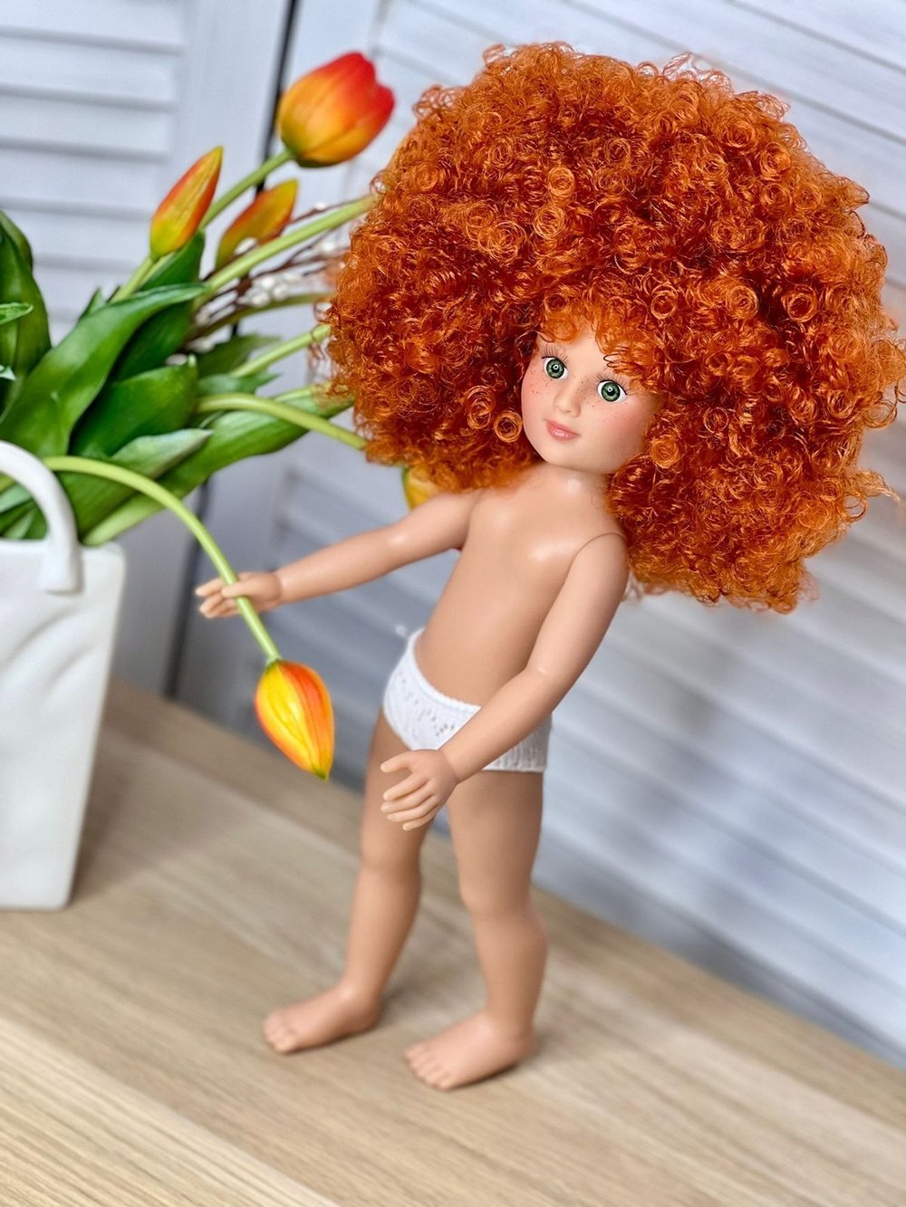 Кукла Nines виниловая 34см Leslie без одежды (1440W3)