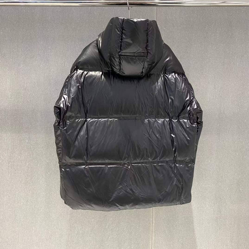 Пуховик Prada