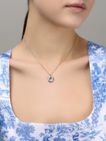 Колье с буквой