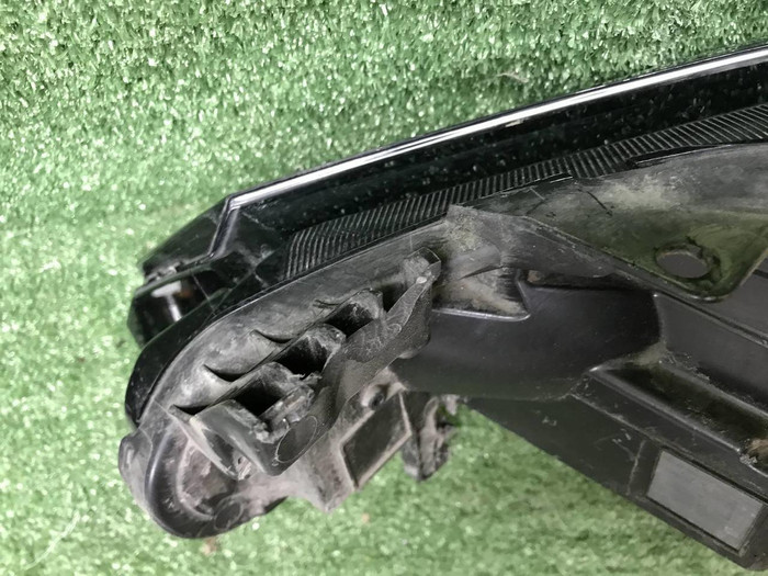 Битая Фара правая Changan Lamore (2023-н.в.) LED