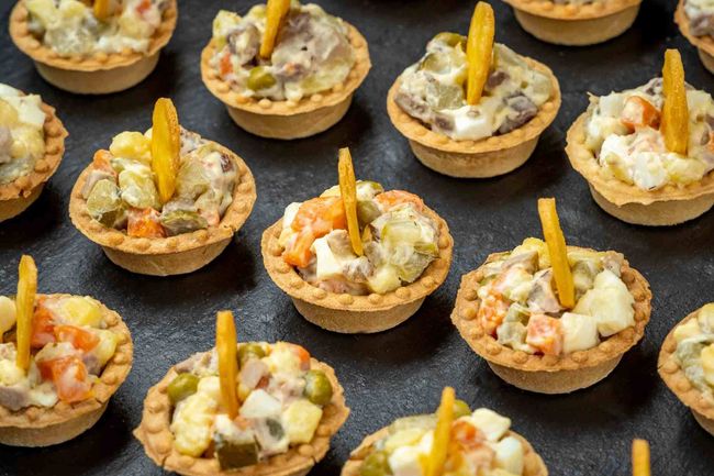 Тарталетка с салатом &quot;Оливье&quot;, 20 шт.