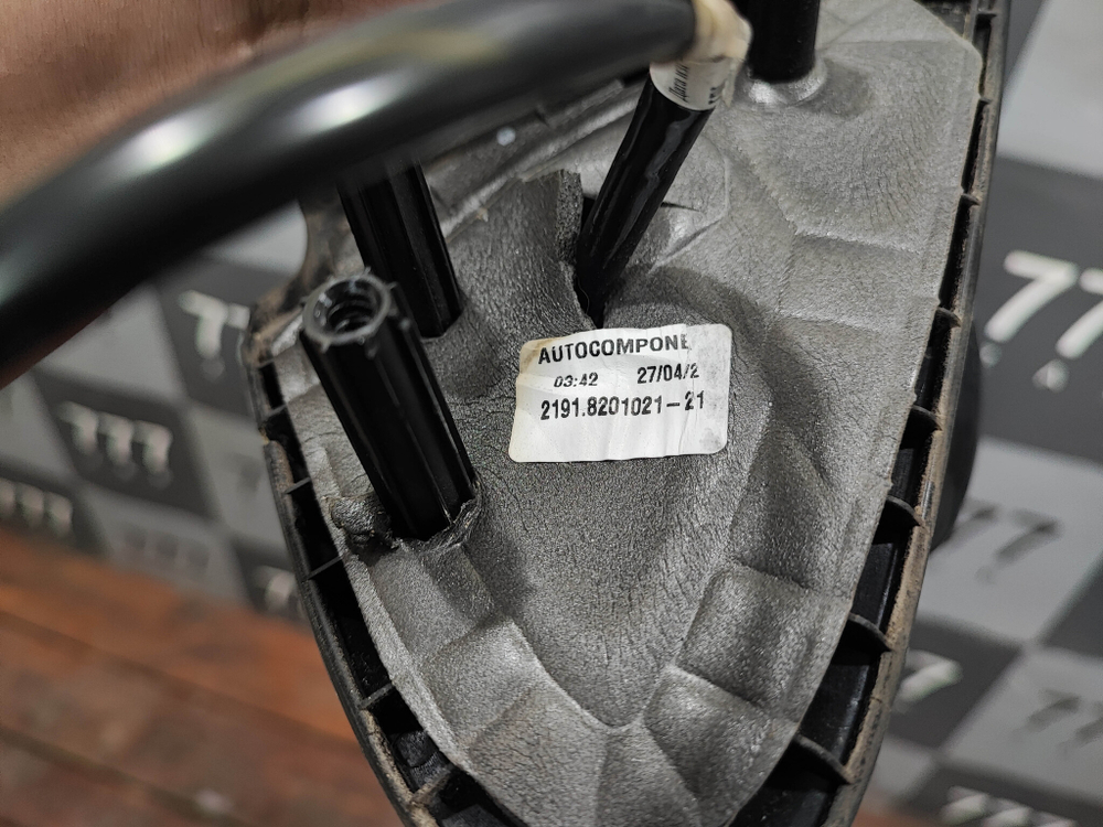 Зеркало левое 6 pin LADA Granta 18-нв Б/У Оригинал 21910820100521