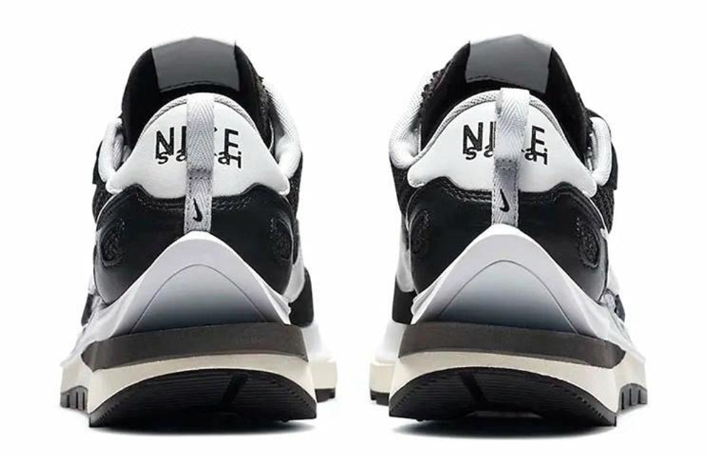 Кроссовки Sacai X Nike Vaporwaffle Black And White