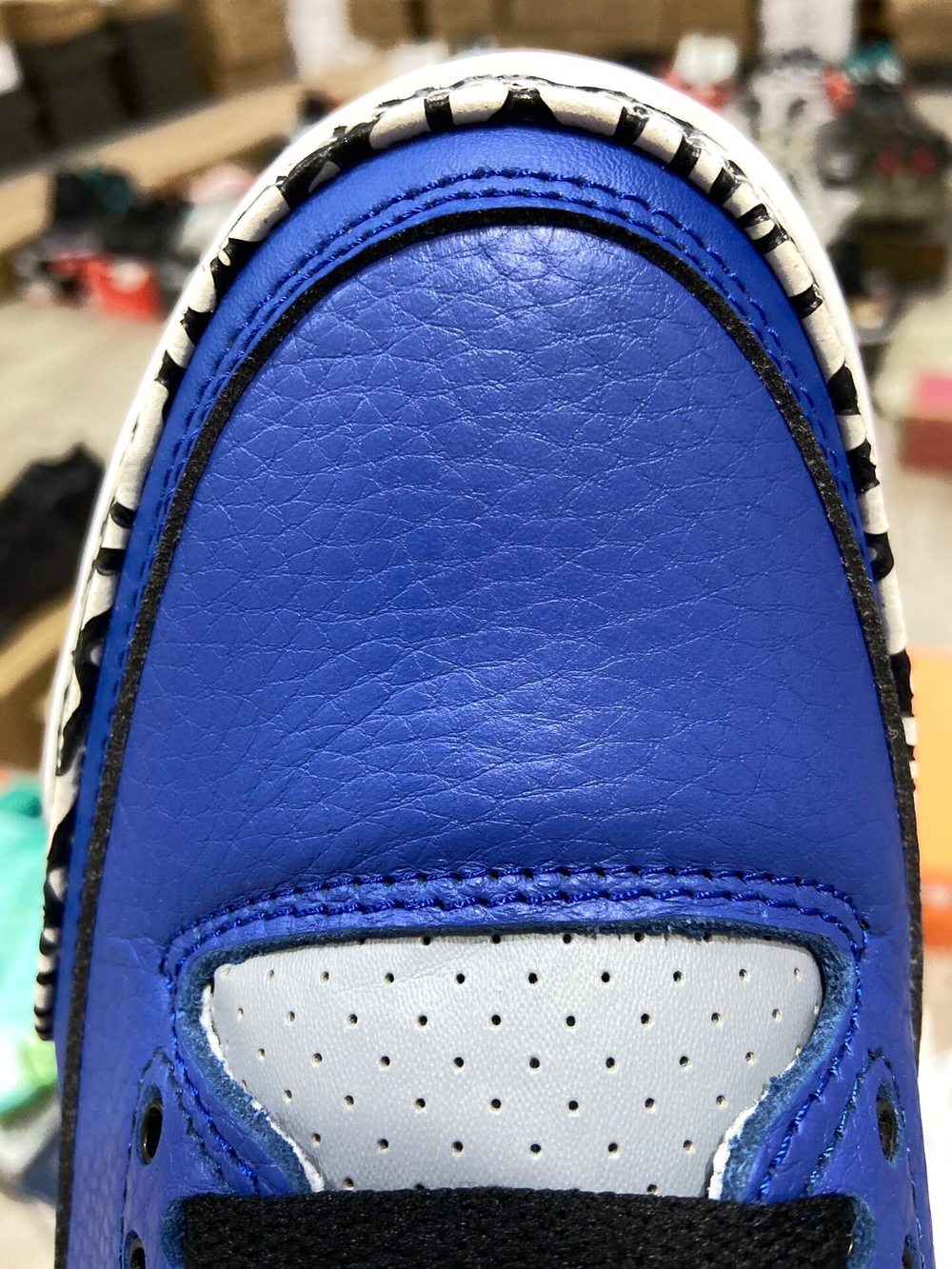 Jordan 3 Retro Varsity Royal Cement