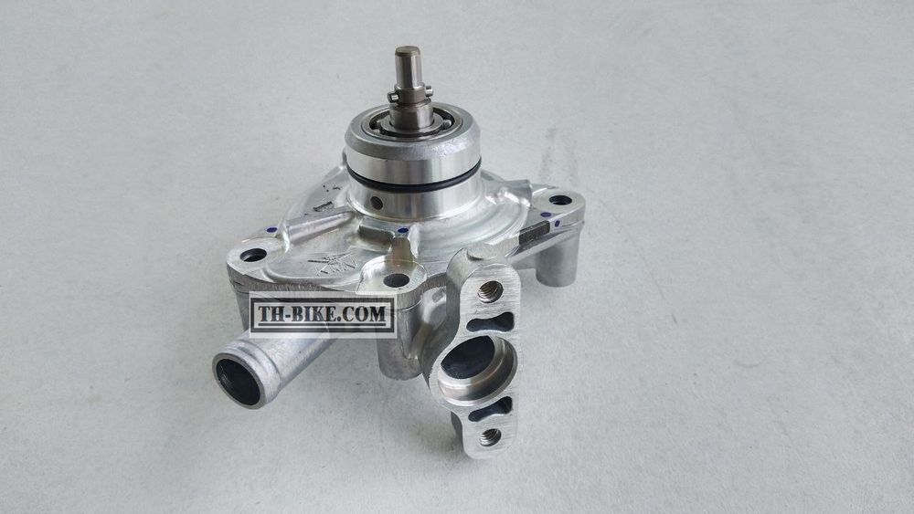 19200-KWN-901. PUMP ASSY., WATER. HONDA